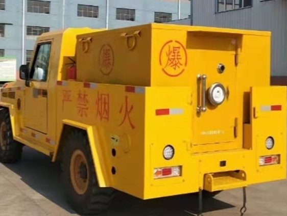 普陀凯龙爆破器材运输车：保障爆破任务的安全运行